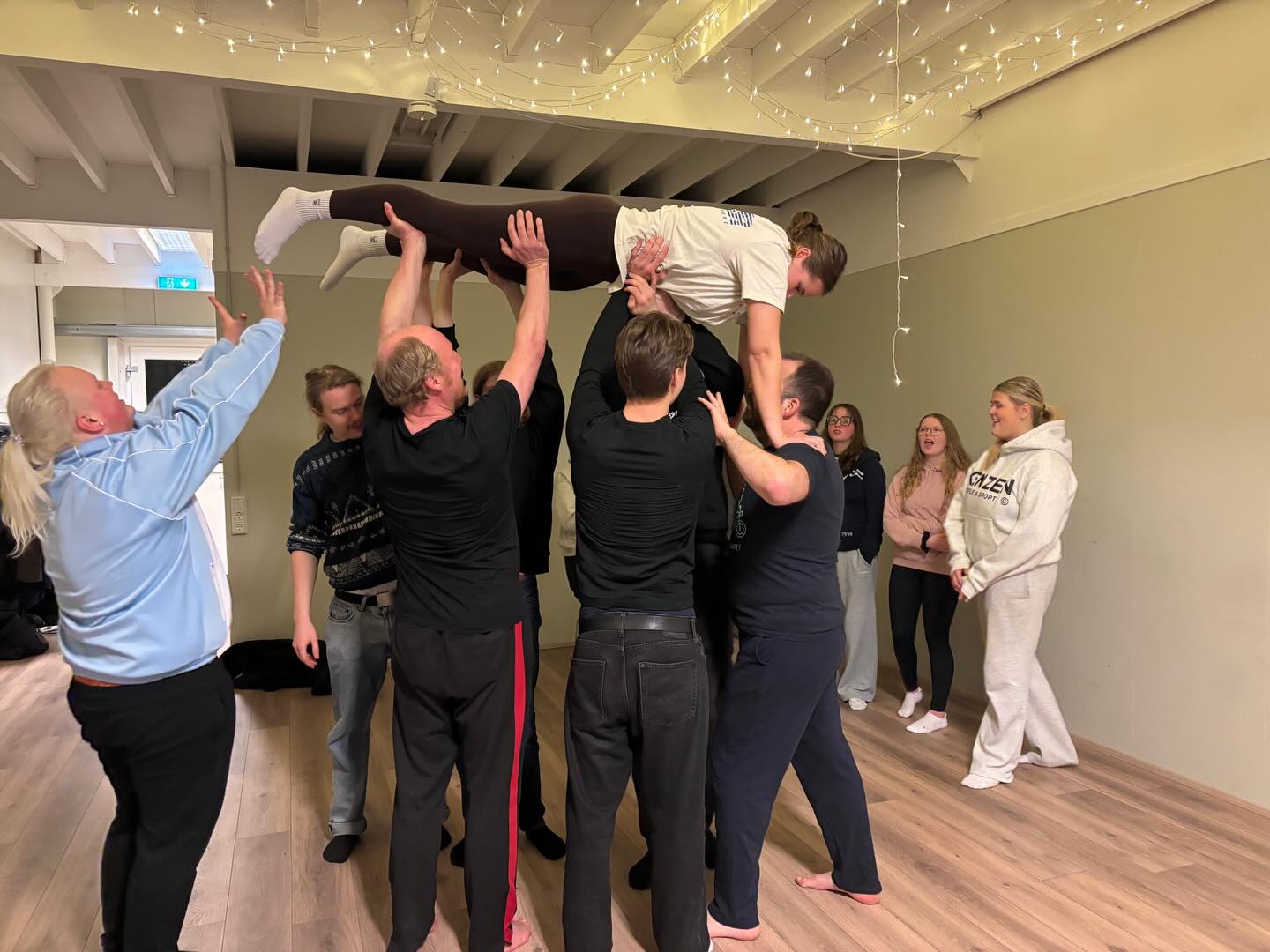 Undirbúningur stendur nú sem hæst og áhættuatriðin slípuð