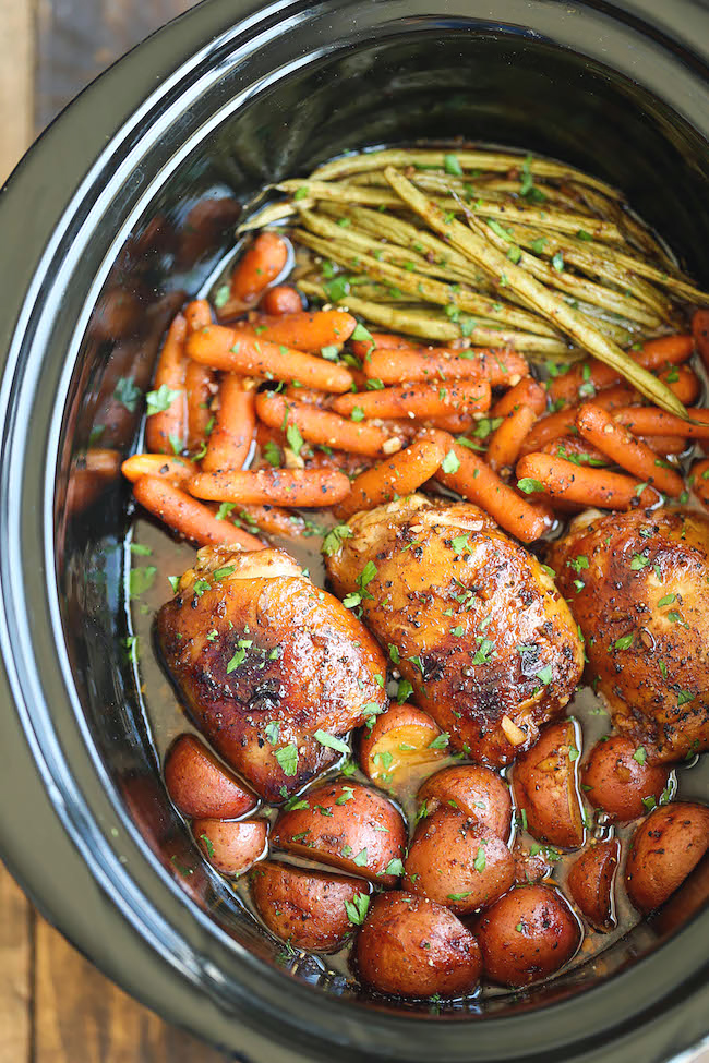 Slow Cooker hunangshvítlaukskjúklingur með grænmeti 